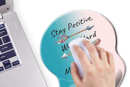 Ergonomic Mouse Pad with Gel Wrist Rest Support, Stay Positive Work Hard and Make It Happen Arrow Print Inspirational Quote Cute Mouse Pad, Pain Relief Wrist Rest Pad with Non-Slip PU Base